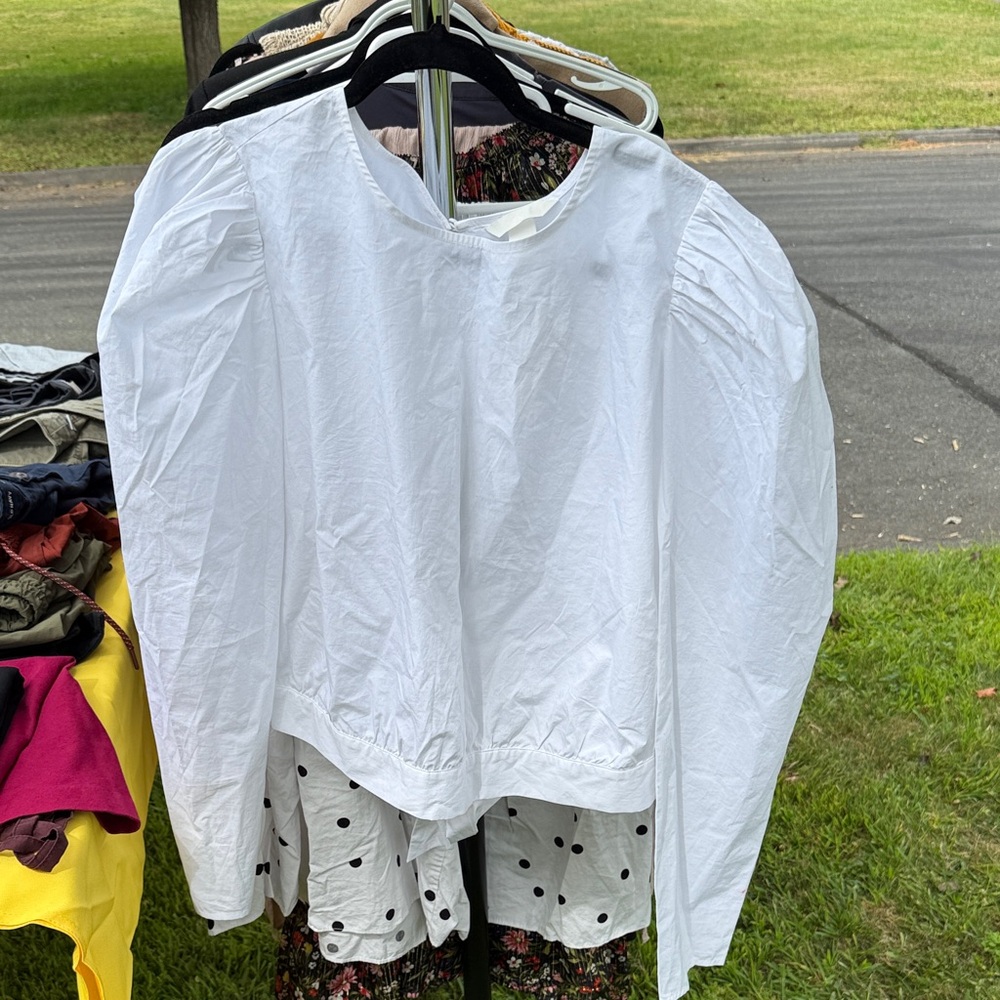 H&M White Crop blouse